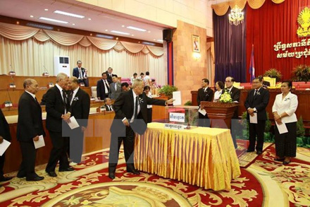 Toàn cảnh phiên họp.